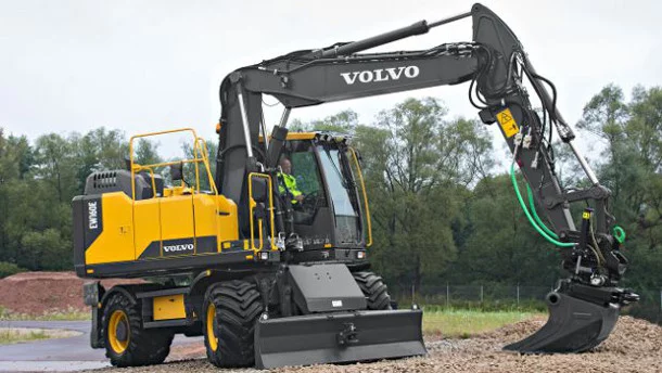 Hyundai Volvo Doosan Case Komatsu Und Liebherr Stellen Ihre Neuen