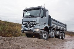 Premières photos des Mercedes Arocs Loader et Mercedes Arocs Grounder !  