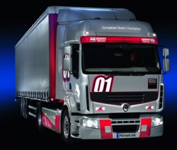 Renault Trucks updates its Premium Truck Racing with the Premium Truck Racing 2013