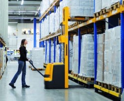 New electric stackers for Jungheinrich : the EJC 110 and 112