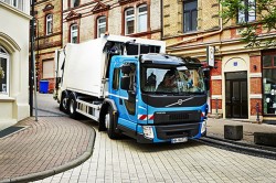 Novo Volvo FE LEC acesso rebaixado para cabina