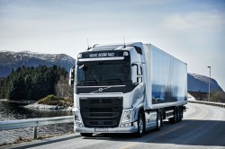 Volvo Trucks lança a série limitada Volvo Ocean Race 