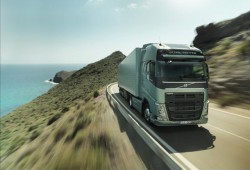 Volvo Trucks lance le nouveau service assistance remorquage