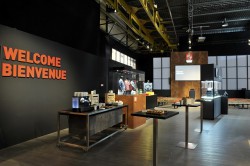 Renault Trucks inaugure son nouveau showroom : le Square