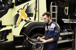 Volvo démontre l’intérêt des camions connectés pour éviter les arrêts imprévus