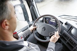 SmartFreight, une application de Renault Trucks pour améliorer la conduite des poids lourds en ville