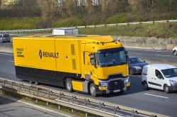 Renault Trucks T pour la Formula One Team