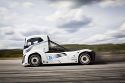 Volvo Trucks : dois recordes de velocidade batidos por Iron Knight
