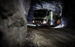 Volvo Trucks stuurt autonome FMX vrachtwagens naar de mijn