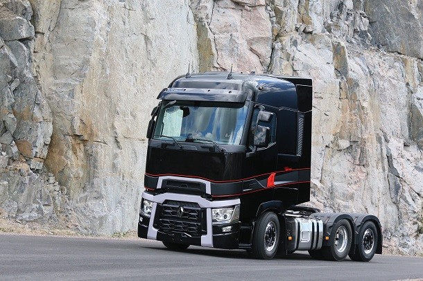 Zbliżenie na Renault Trucks T High Edition