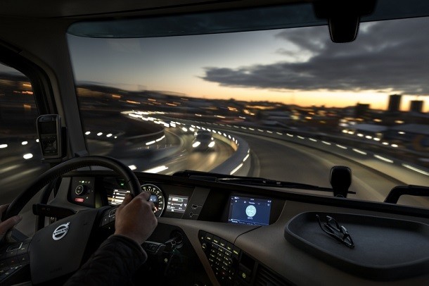 Le nouveau système intégré de services et d’infodivertissement lancé par Volvo Trucks