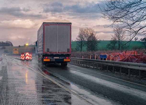 Une nouvelle taxe sur les poids lourds ?