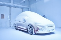Un centre de tests unique au monde : Ford recrée des conditions climatiques extrêmes