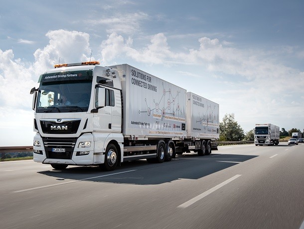 Man teste le platooning pour la logistique !