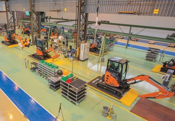 Hitachi scommette su i mini escavatori in Europa
