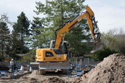 Un primer cliente para el R 914 Compact Liebherr fase IV