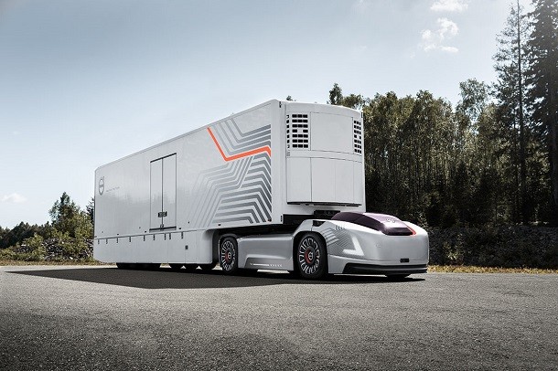 Des tracteurs routiers futuristes chez Volvo Trucks 
