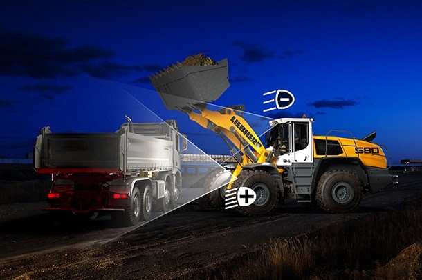 Recyclage de gravats : une chargeuse Liebherr à l'action
