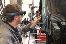 Des lunettes holographiques pour les techniciens MAN