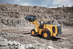 Hyundai launches its new Stage V loaders