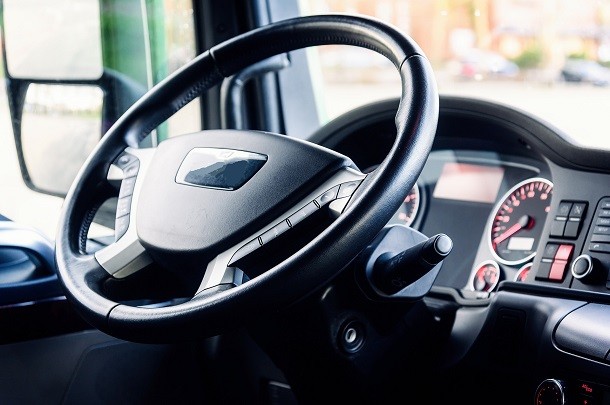 LOM : la conduite accompagnée poids lourds bientôt instaurée