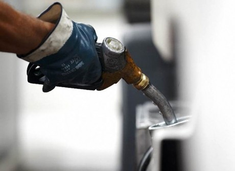 Se il coronavirus infetta il gasolio: prezzi in picchiata