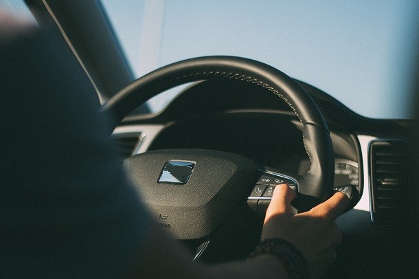 Working in the road freight transport sector: 3 trades that are recruiting