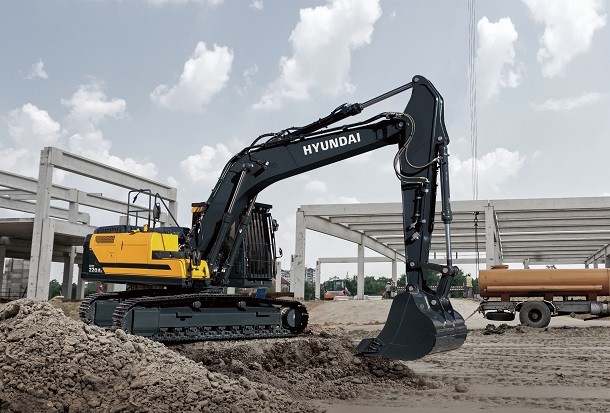 HX220AL, la nouvelle pelle série A de Hyundai