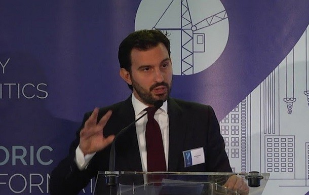 Slitta lo Stage V di 12 mesi!