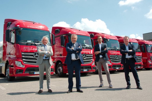 11 nuovi Actros entrano nel parco di 220 trattori della AF Logistics
