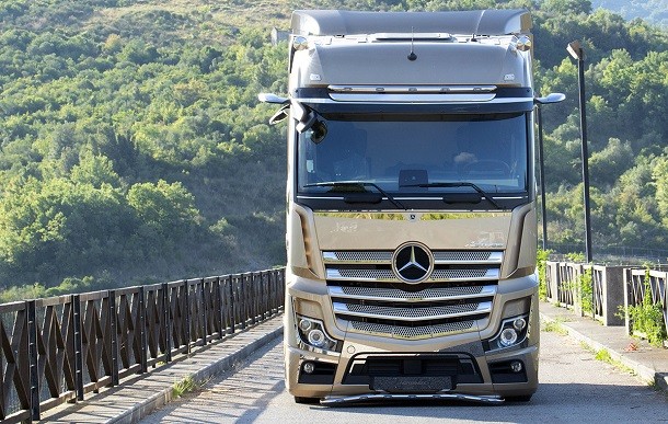 L’Actros diventa «Iconic». Una edizione speciale tutta italiana all’insegna dell’eleganza