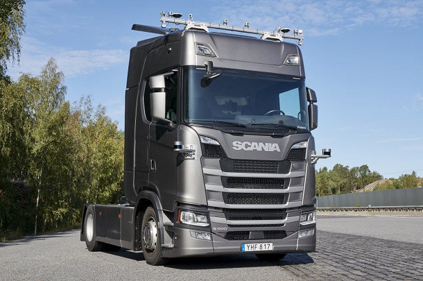 Scania teste ses camions autonomes sur autoroute