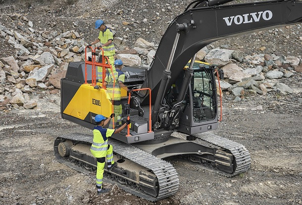 EC250E et EC300E, les nouvelles pelles hydrauliques Volvo