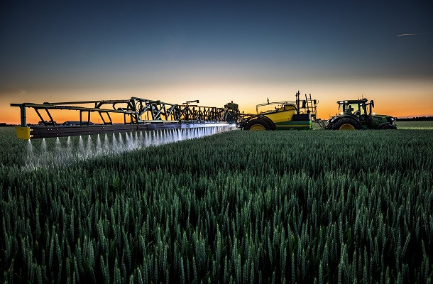 Nouveau pulvérisateur R975i : une capacité de 7.500 litres !