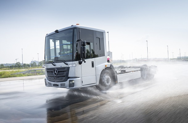 Mercedes-Benz teste l'eEconic