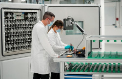 Volkswagen, nuovo laboratorio per la produzione di celle batteria in Germania