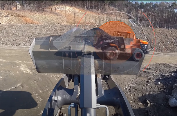 Innovation : le godet transparent signé Doosan