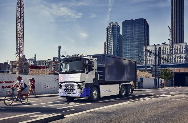Renault développe sa gamme E-Tech