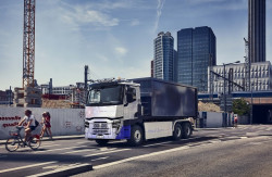 Renault développe sa gamme E-Tech