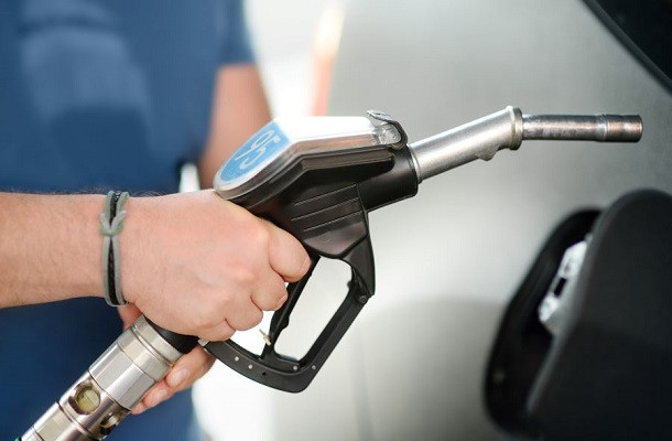 Carburanti, nuova stangata: le ragioni dietro l’aumento dei prezzi