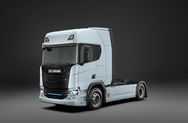 Scania presenta un trattore stradale elettrico da 44 tonnellate