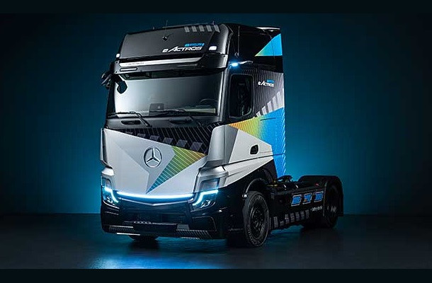 Mercedes-Benz eActros  long Haul gana el premio a la innovación en camiones 2023