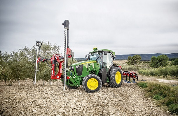John Deere présente sa nouvelle série de tracteurs 5ML