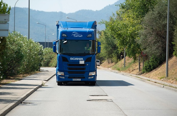 Scania anuncia la llegada de  su tractora eléctrica para el año que viene 