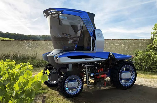 New Holland : le Straddle Tractor Concept récompensé
