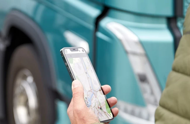 Volvo facilite l'accès aux bornes de recharge pour camions électriques