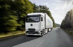 Mercedes-Benz Trucks celebrates world premiere of the battery electric long-haul truck eActros 600