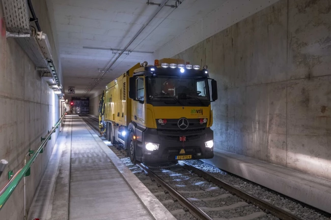 Un Actros rail-route en mission en Belgique et aux Pays-Bas