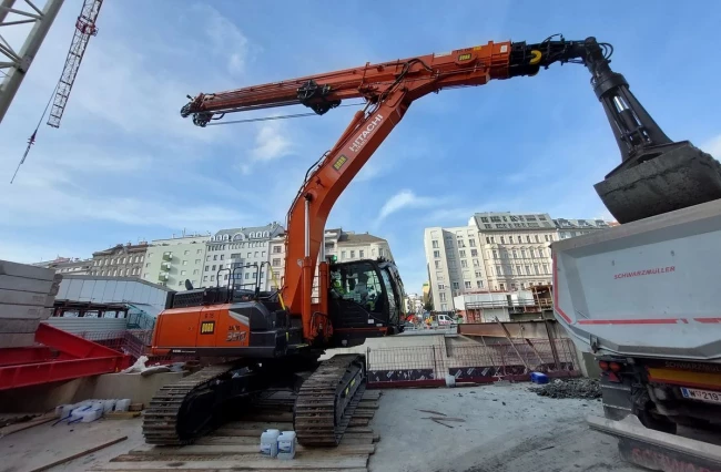 Metro de Viena: una excavadora Hitachi en plena acción