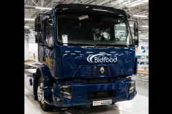 Bidfood Netherlands acquiert le 2000e camion électrique Renault produit à Blainville-sur-Orne